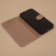 Preklopna torbica za Samsung A26 5G – zlata 10 Notranji žepi preklopne torbice za Samsung Galaxy A26 5G