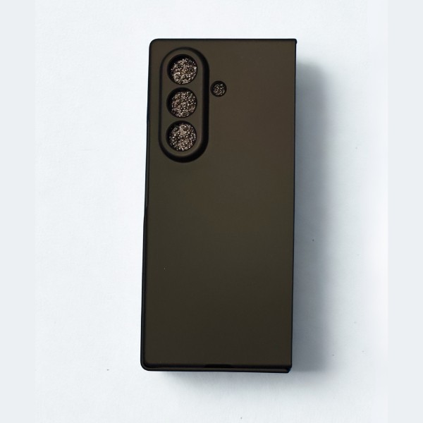 Črn ovitek za Samsung Galaxy Z Fold 7 3 Minimalističen črn ovitek za Samsung Fold 7 – tanek in zaščiten dizajn.