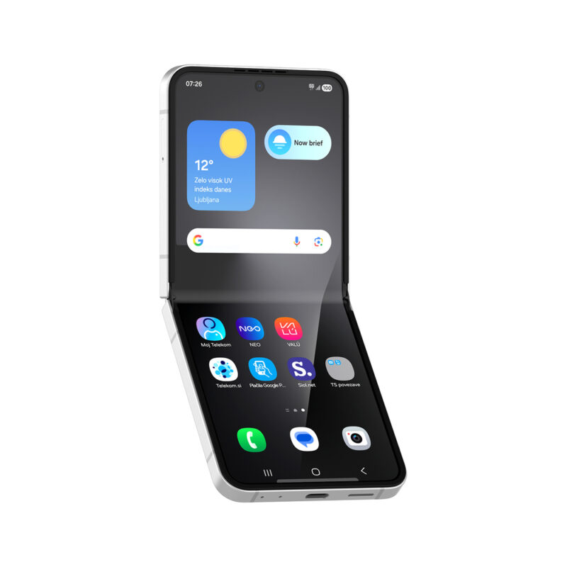 Menjava prepogljivega ekrana Samsung Galaxy Z Flip7 Fe 5G 1 Samsung Galaxy Z Flip7 FE